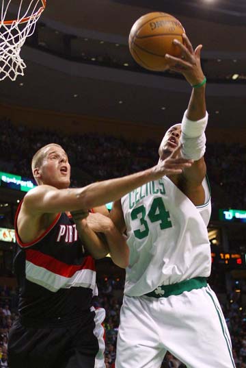 苏智杰关键时刻表现稳定