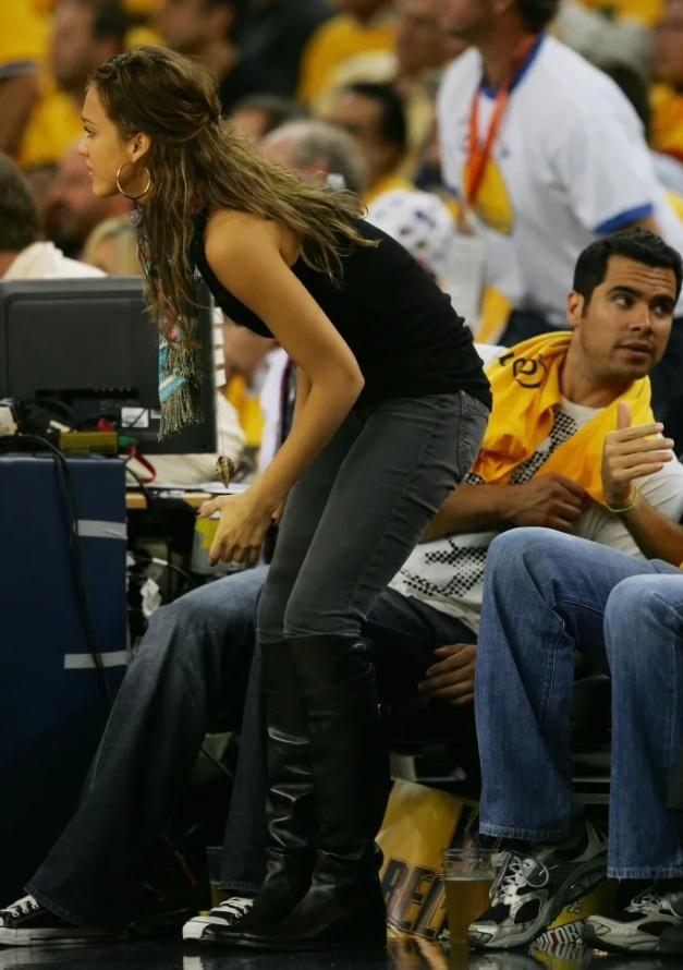 年轻内线和 年轻内线和